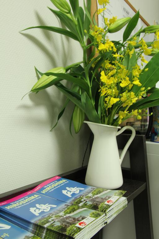 Guest House Carpe Hiroshima Koi Екстер'єр фото